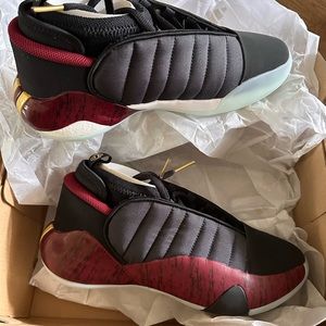 Adidas Harden Volume 7 basketball shoes